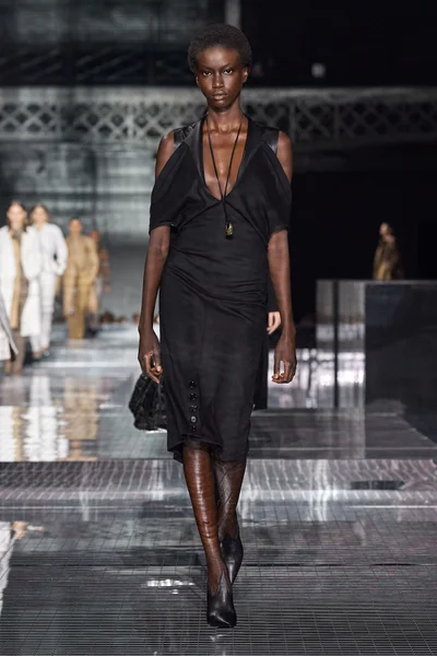 Look 8
